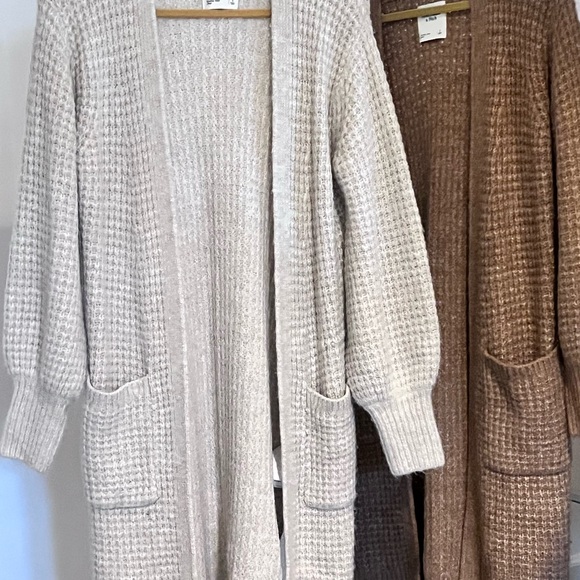 Abercrombie & Fitch Textured Cream Cardigan - Picture 2 of 2